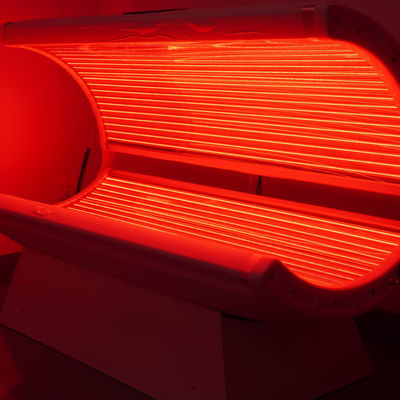 Pielęgnacja skóry Łóżko do terapii światłem czerwonym 660nm 850nm Fotodynamiczna kapsuła kosmetyczna do salonu